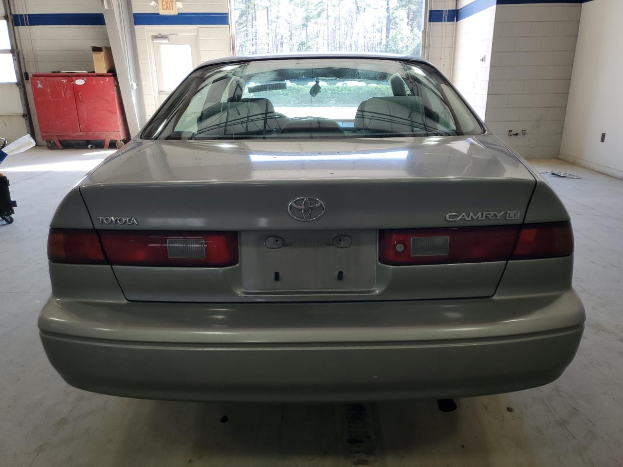 1997 Toyota Camry - Image 6