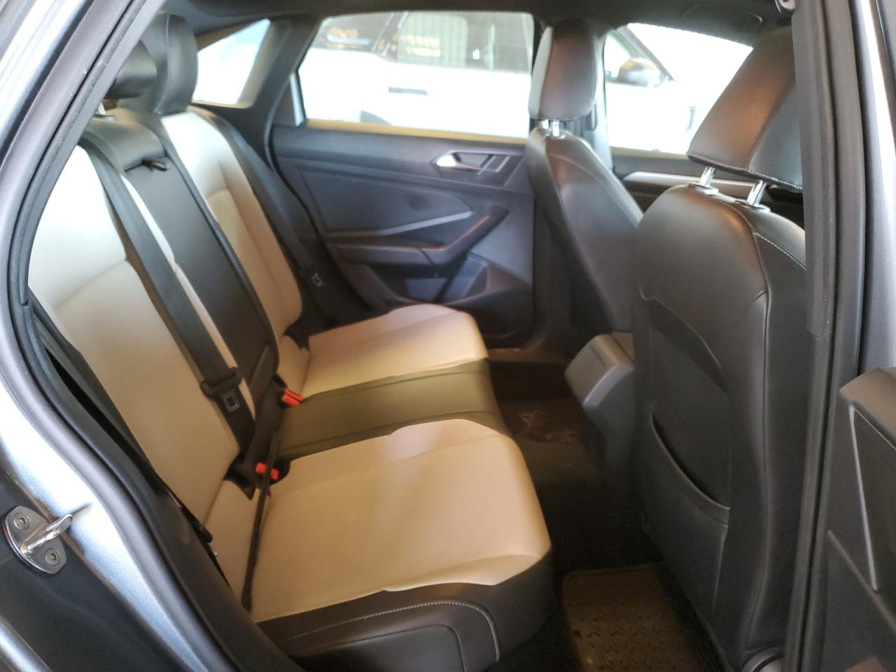 2020 Volkswagen Jetta - Image 10