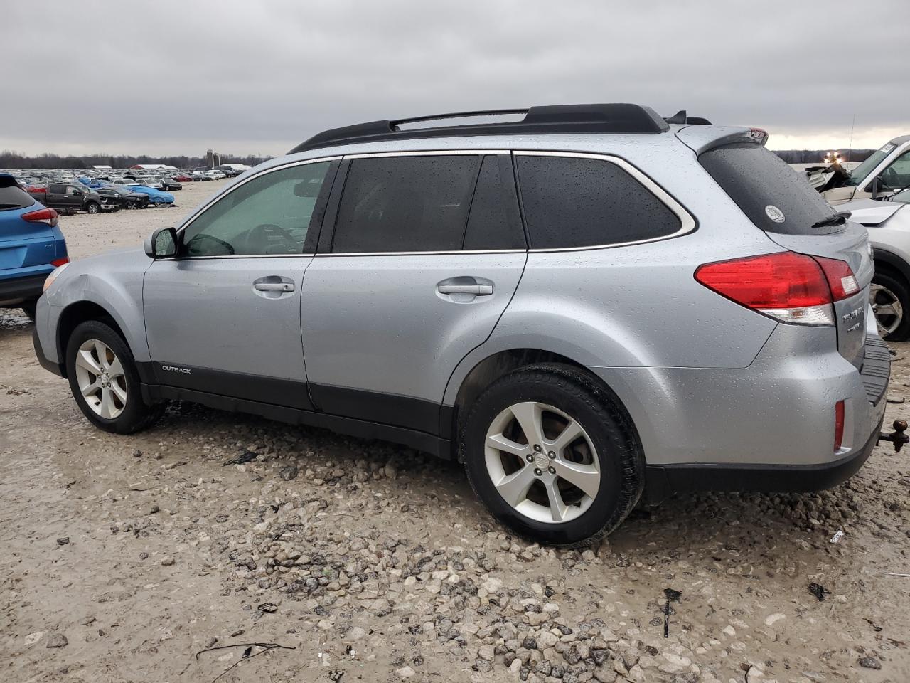 2013 Subaru Outback - Image 2