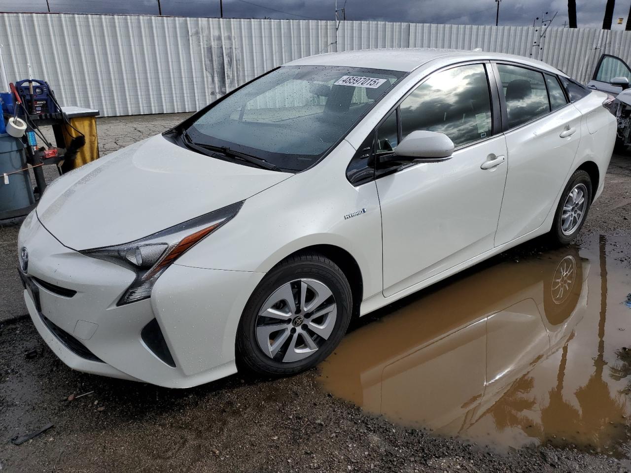 2016 Toyota Prius de vânzare în Van Nuys, CA - Side