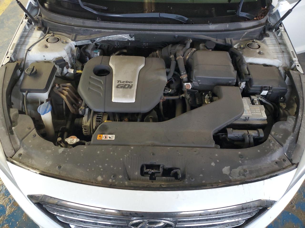 2015 Hyundai Sonata - Image 11
