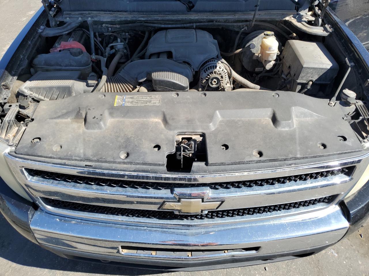 2009 Chevrolet Silverado - Image 11