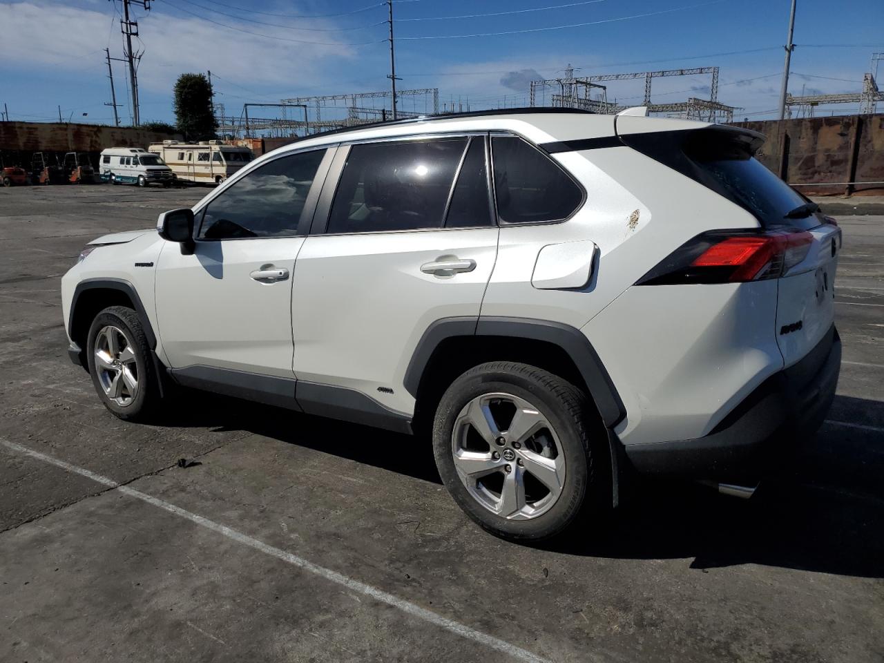 2021 Toyota RAV 4 - Image 2