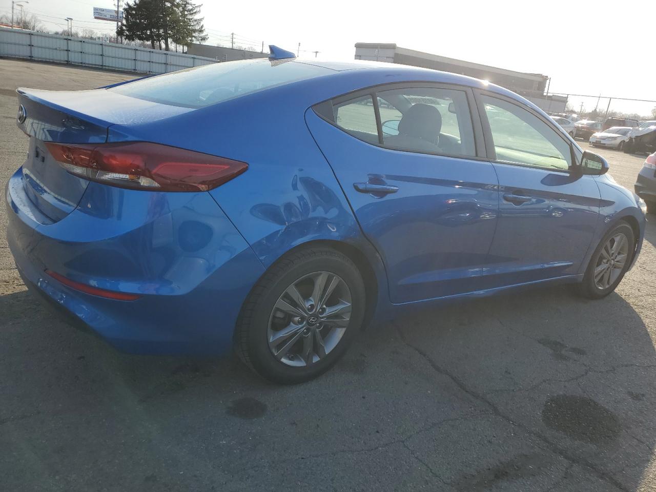 2018 Hyundai Elantra - Image 3
