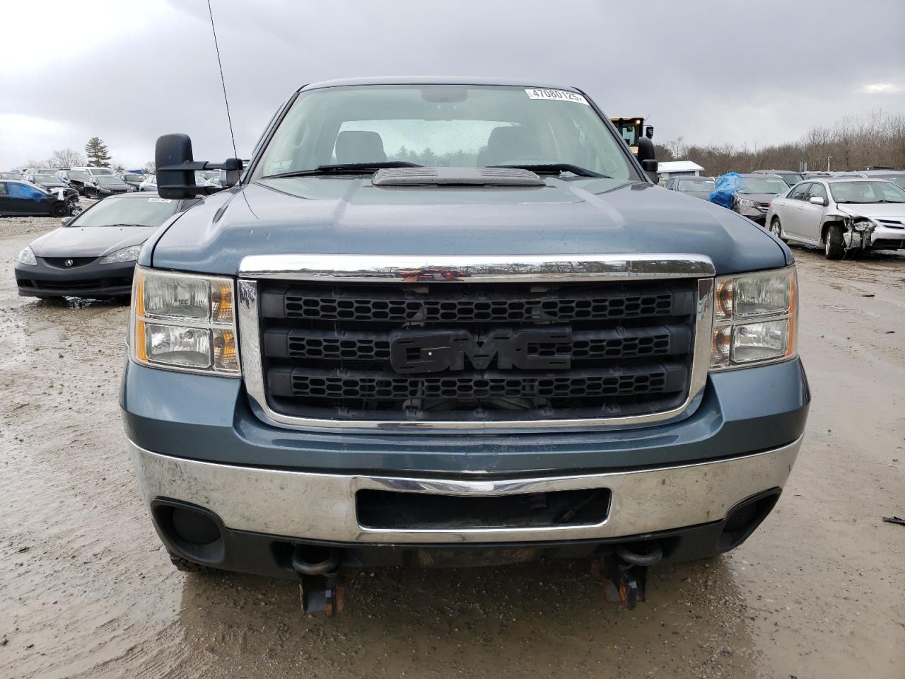 2011 GMC Sierra - Image 5