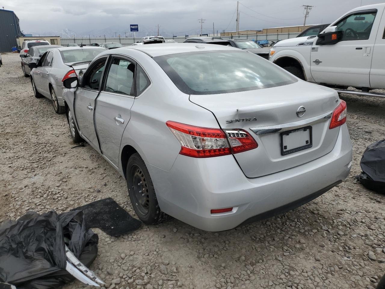2015 Nissan Sentra - Image 2