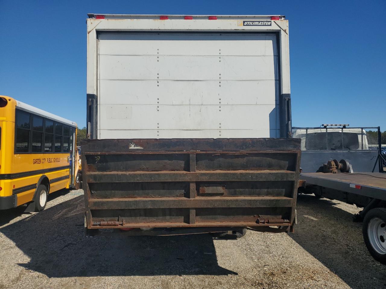 2013 Ford Econoline E350 Super Duty Cutaway Van VIN: 1FDWE3PL200A71547 Lot: 49888685