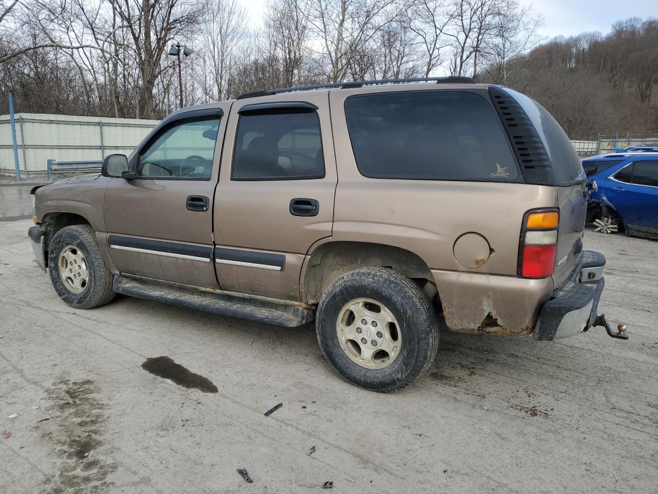 2004 Chevrolet Tahoe - Image 2