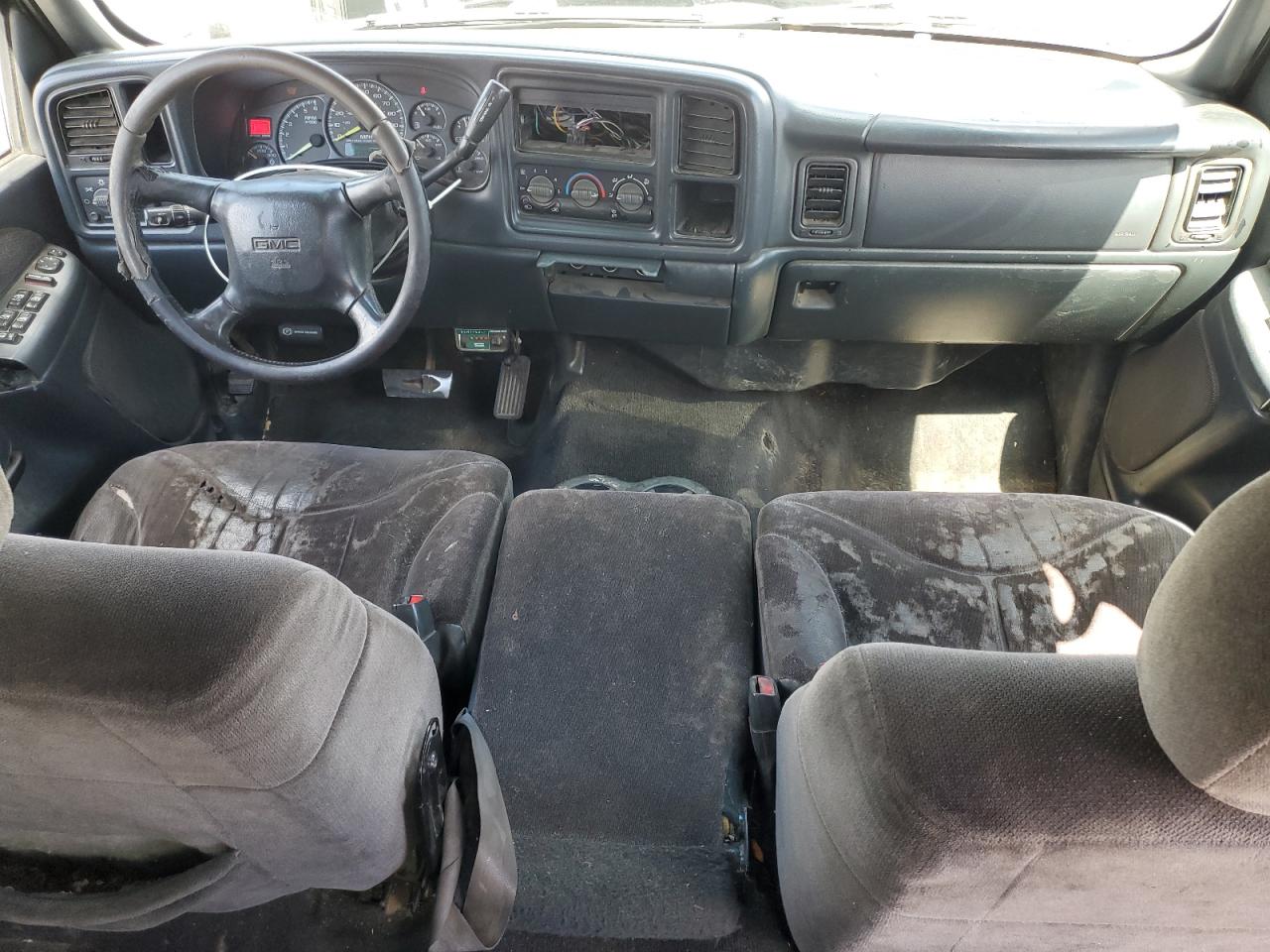 2001 GMC Sierra - Image 8