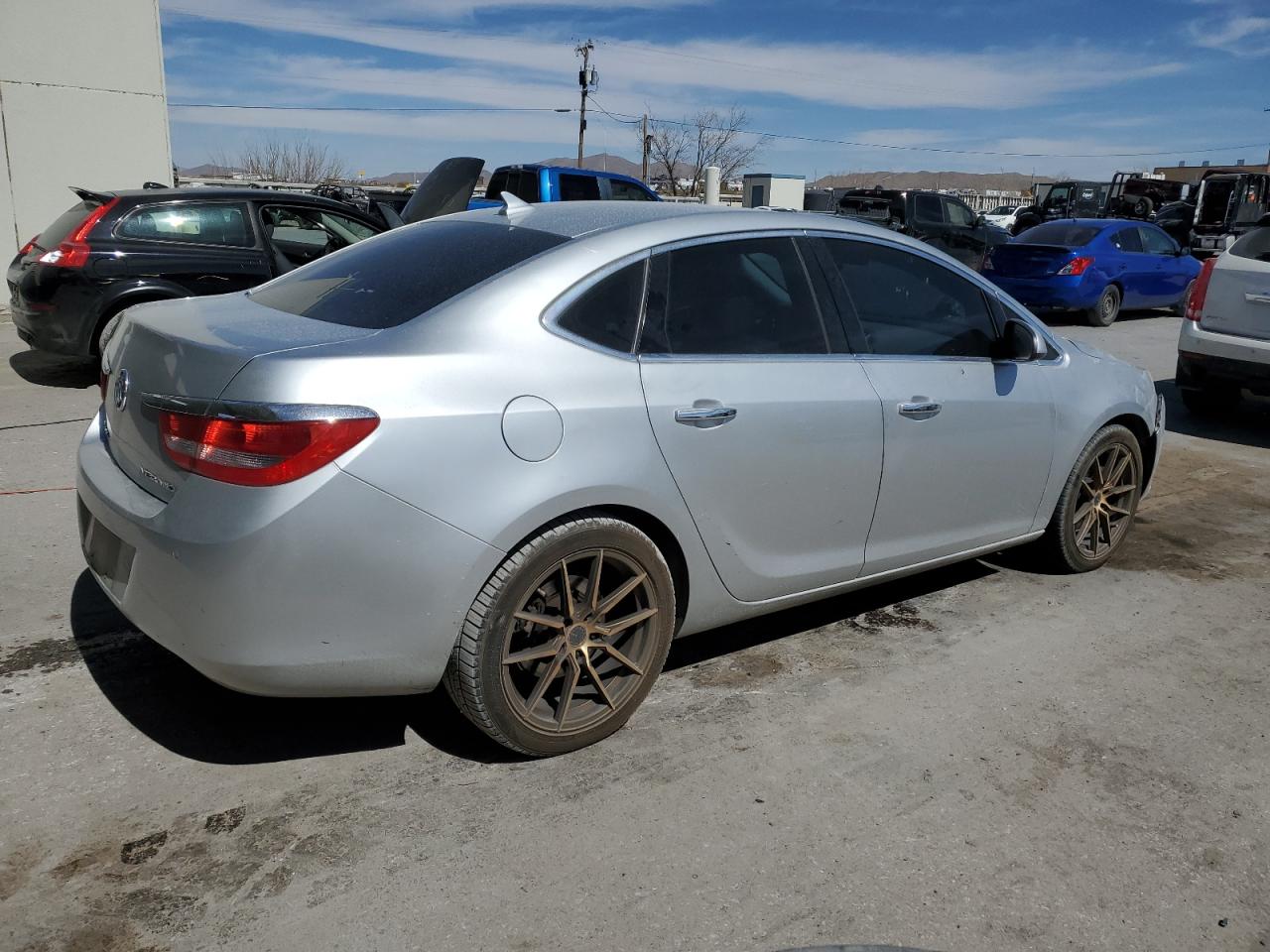 2013 Buick Verano - Image 3