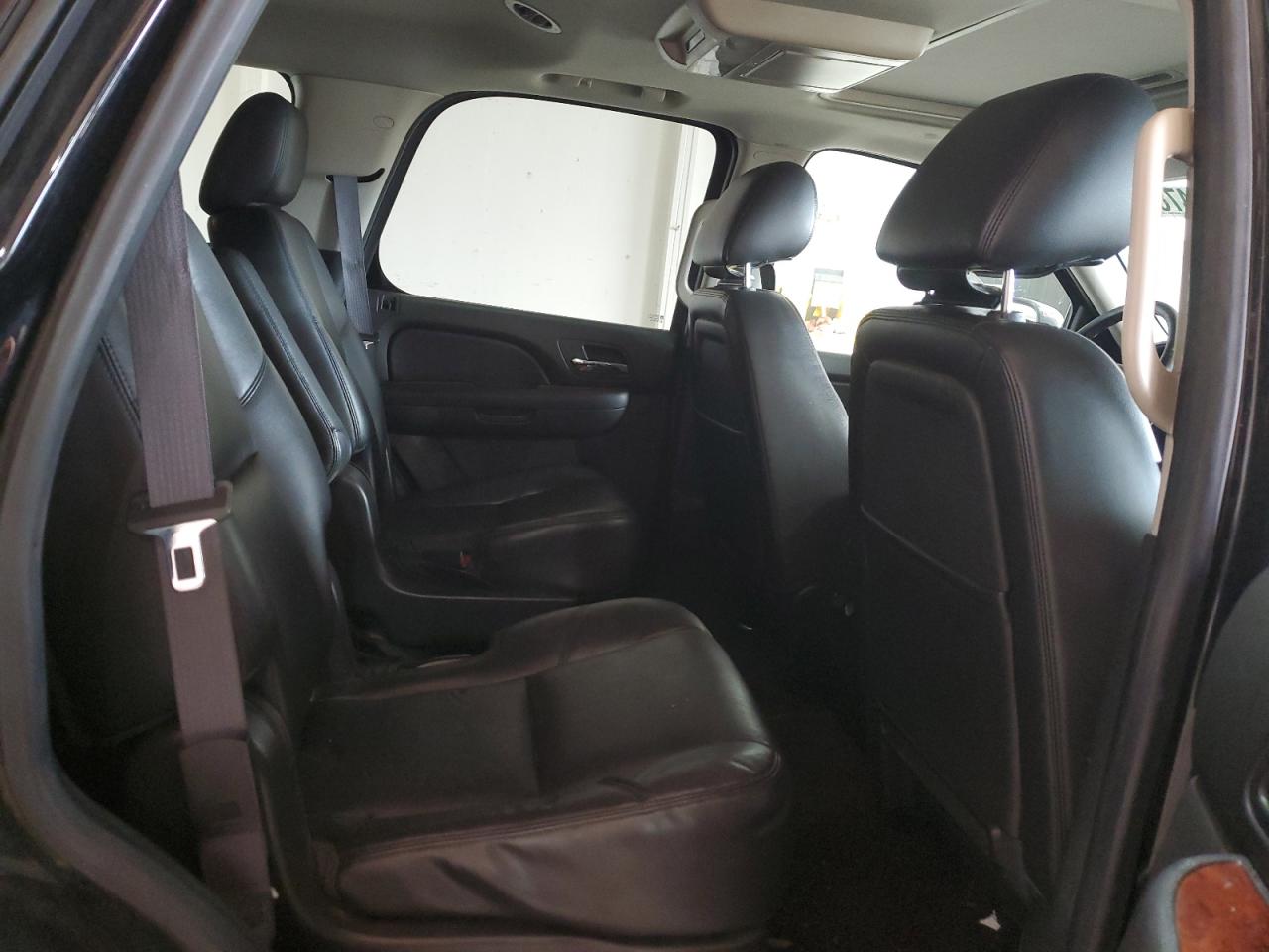 2013 Chevrolet Tahoe - Image 11