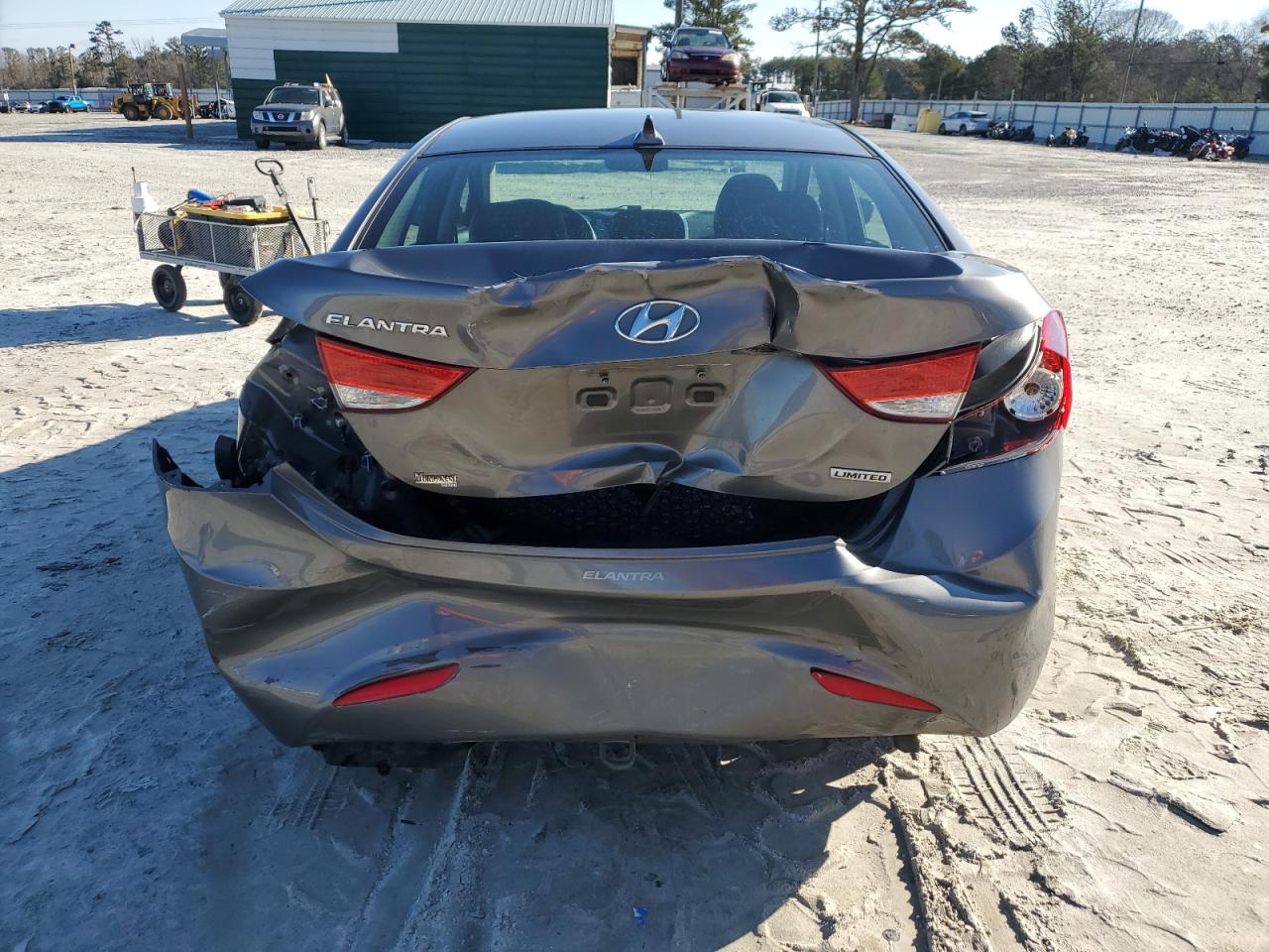 2013 Hyundai Elantra - Image 6