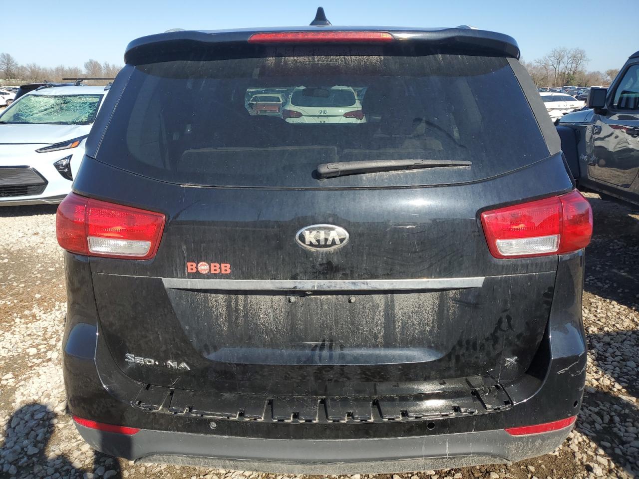 kndmb5c19f6020671 KNDMB5C19F6020671 2015 Kia Sedona Lx