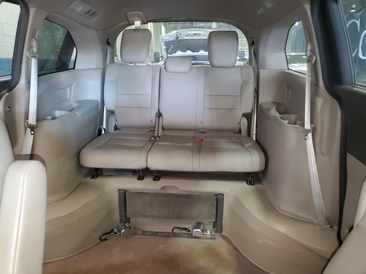 2013 Honda Odyssey - Image 10
