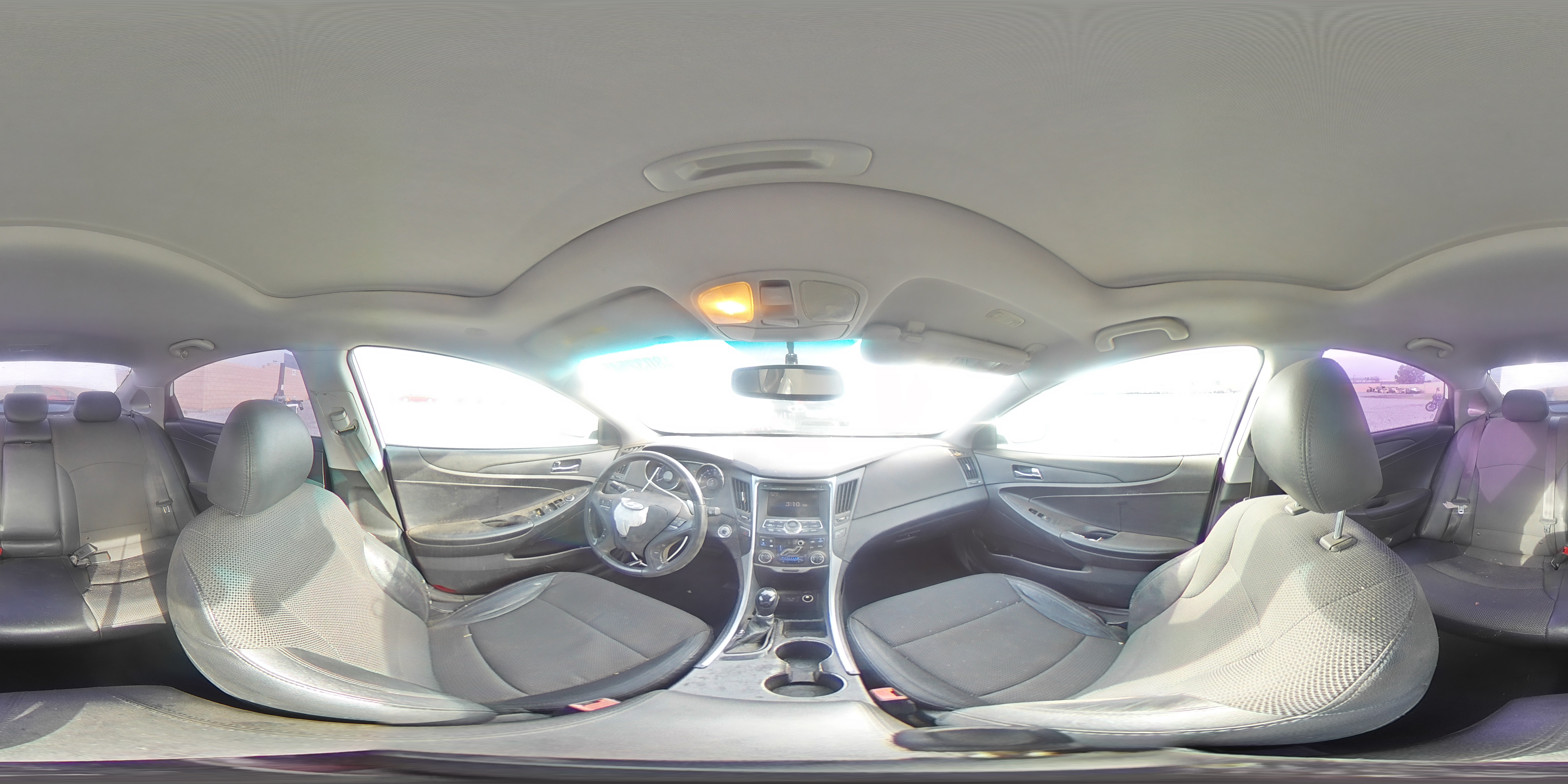 2011 Hyundai Sonata - Image 12