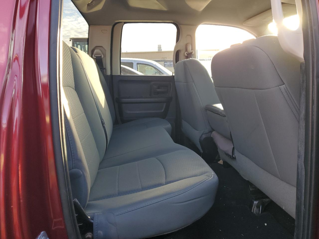 2015 RAM 1500 - Image 10