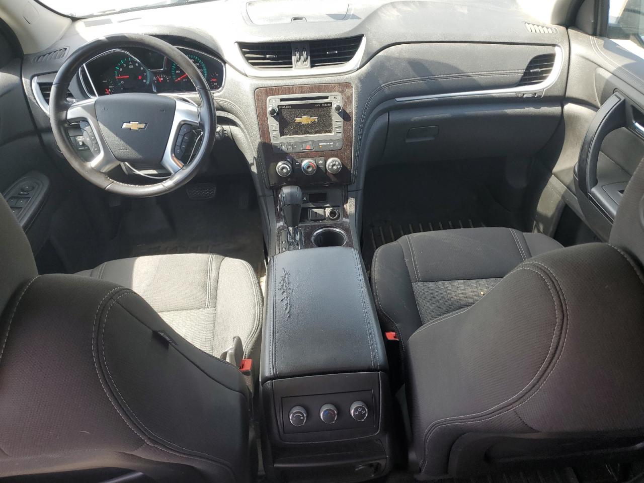 2017 Chevrolet Traverse - Image 8