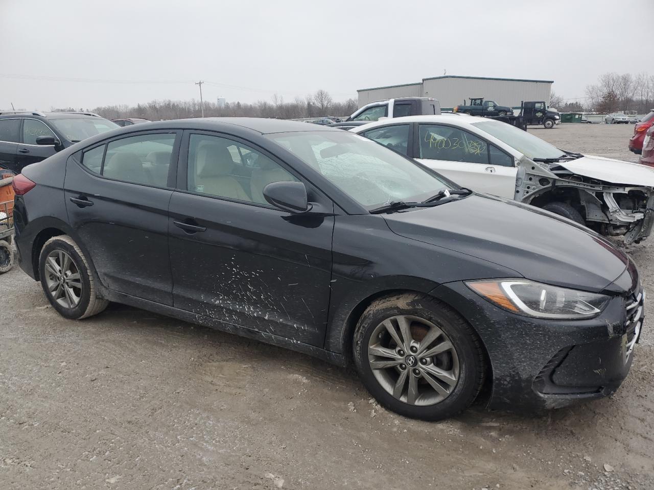 2017 Hyundai Elantra - Image 4