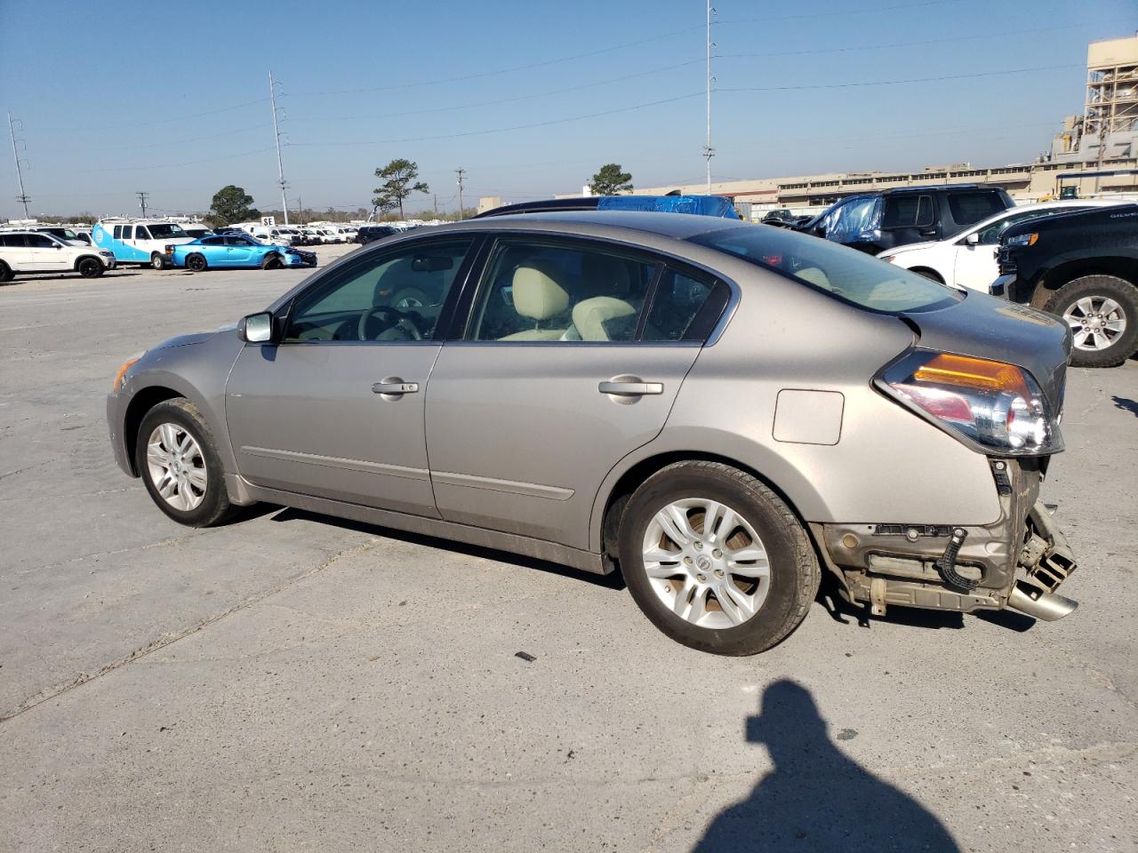 2012 Nissan Altima - Image 2