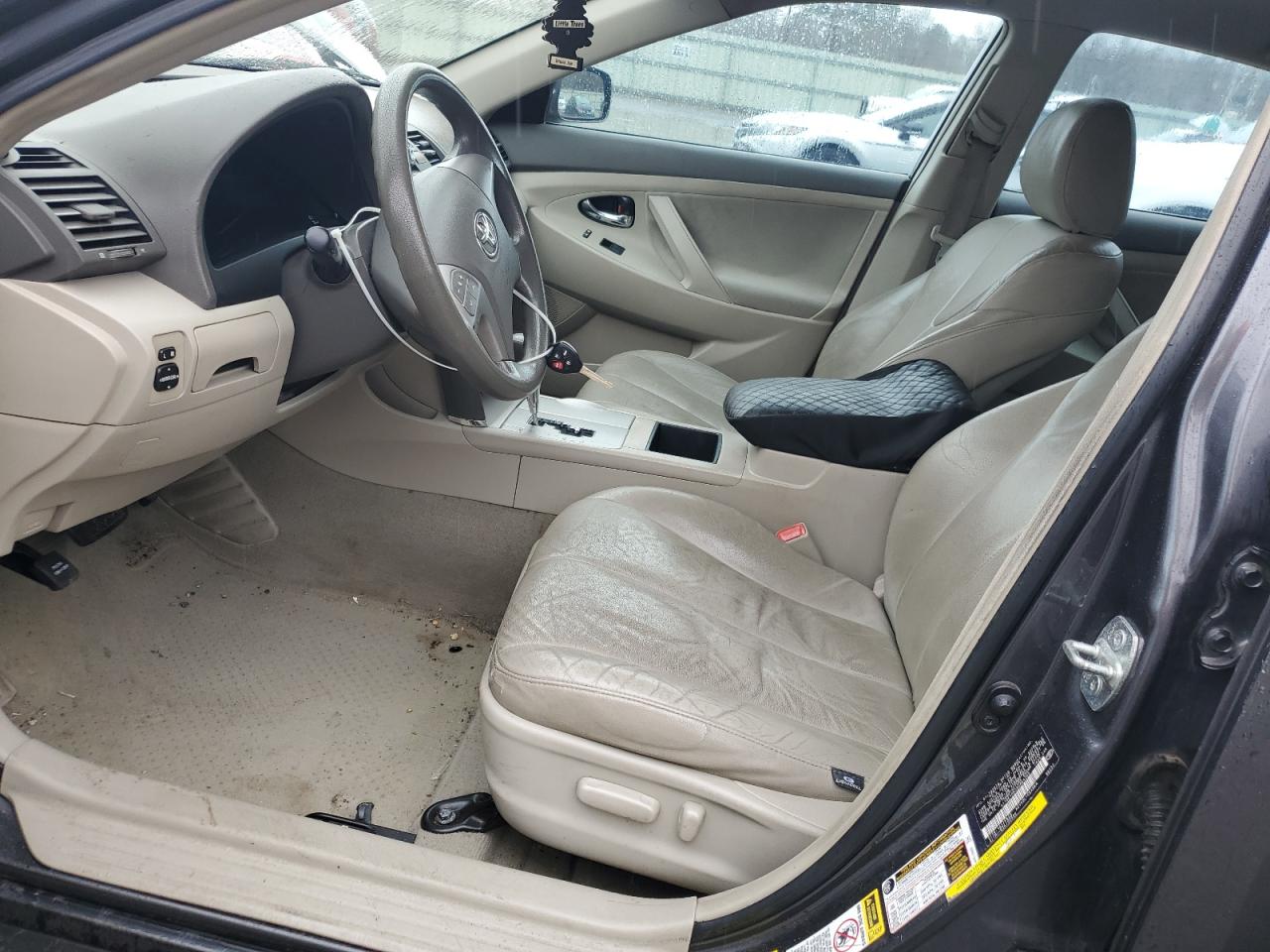 2009 Toyota Camry - Image 7