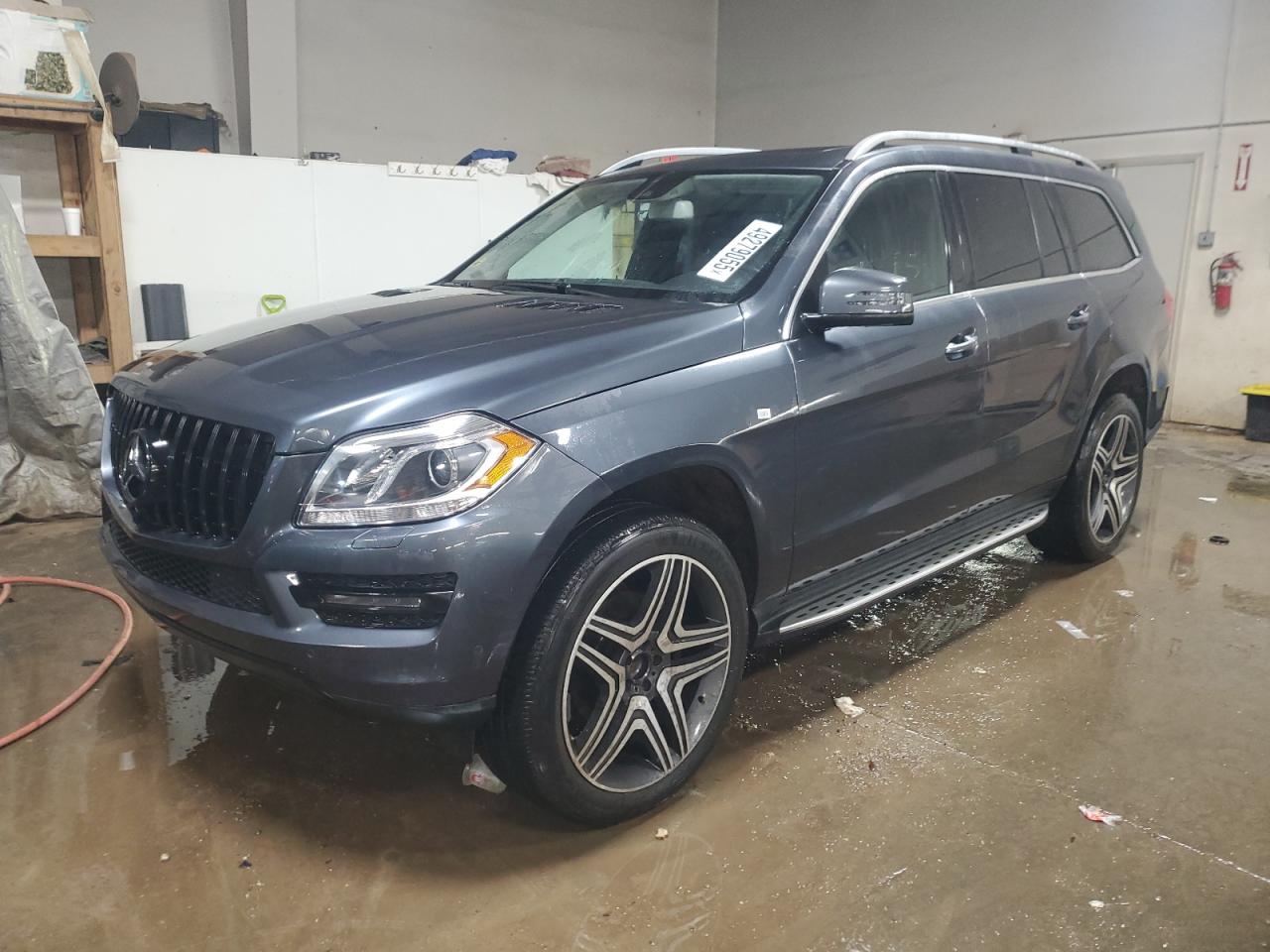2014 Mercedes-Benz Gl 450 4Matic продається в Elgin, IL - Side