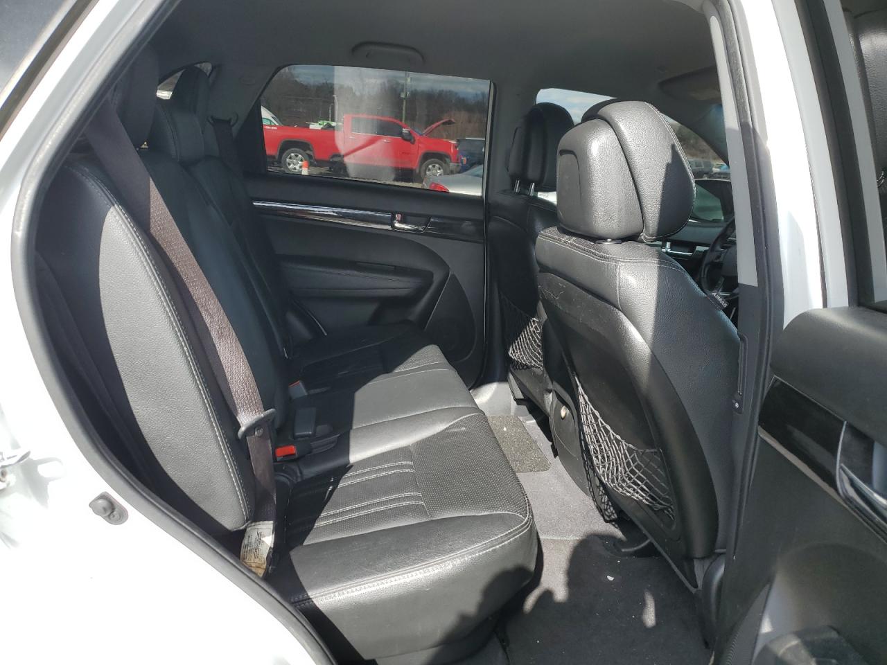 2012 Kia Sorento - Image 11