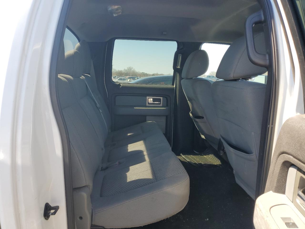 2011 Ford F-150 - Image 10