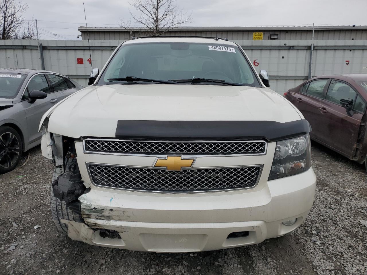 2012 Chevrolet Avalanche - Image 5