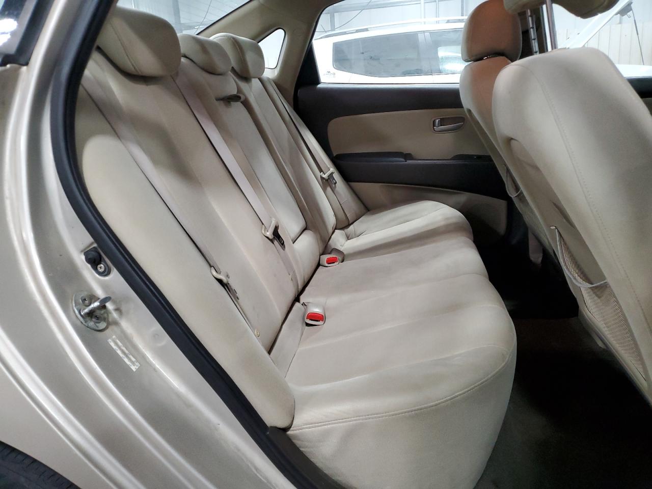 2009 Hyundai Elantra - Image 10