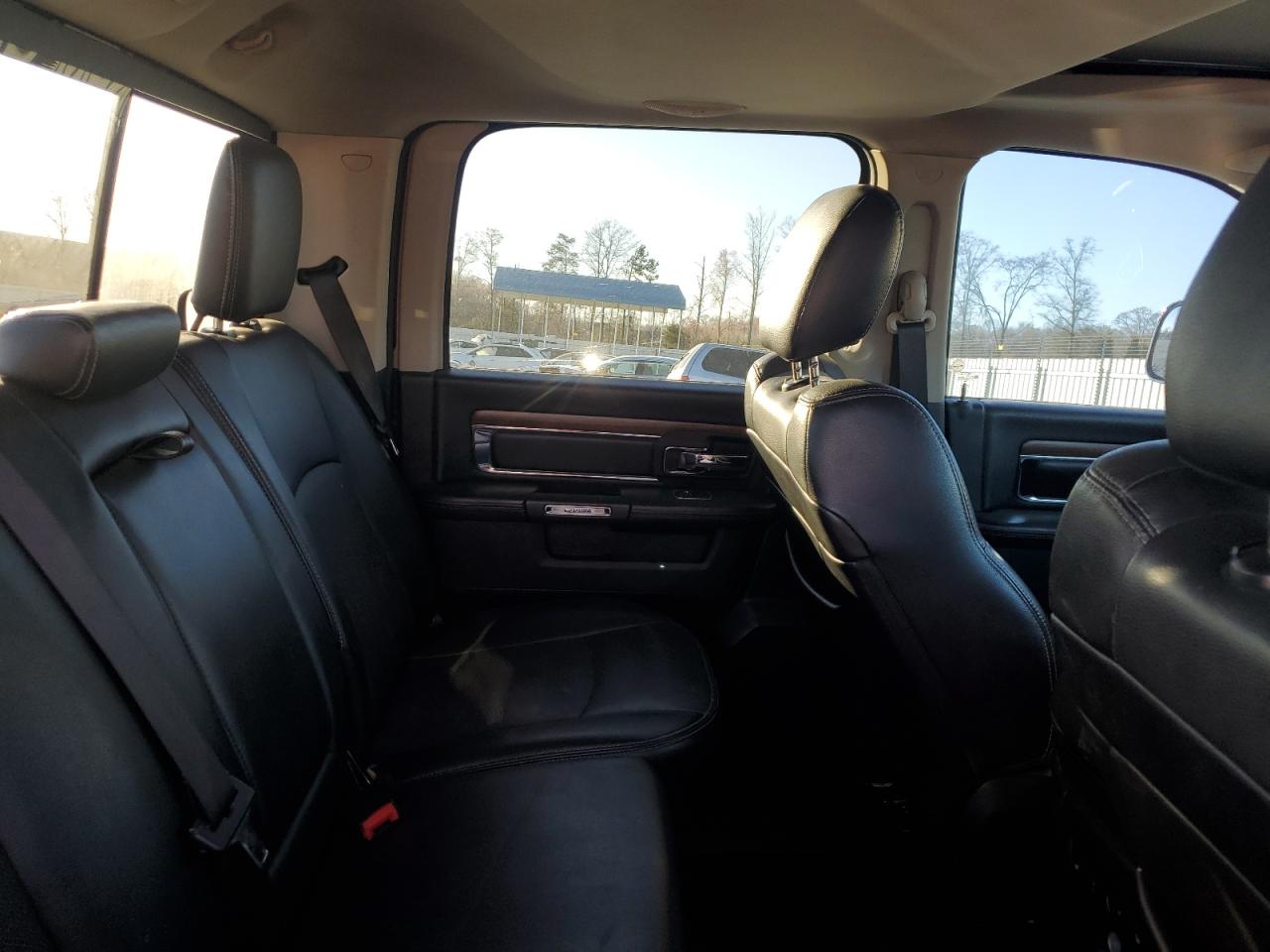 2017 RAM 1500 - Image 10