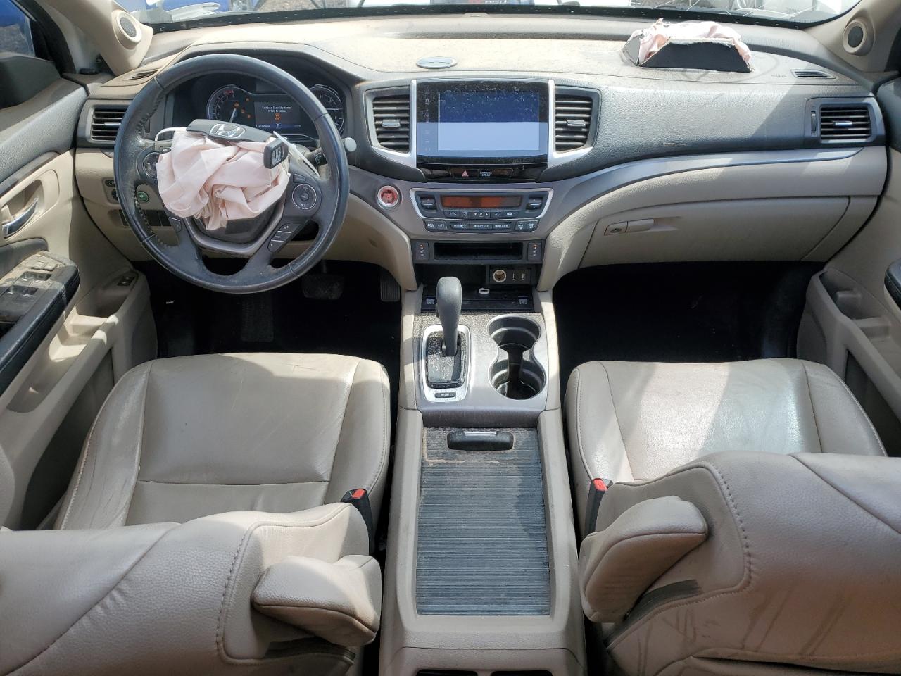 2017 Honda Pilot - Image 8