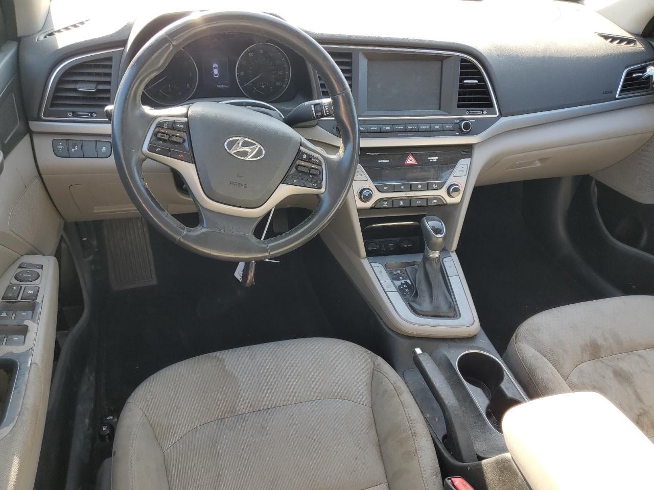 2018 Hyundai Elantra - Image 8