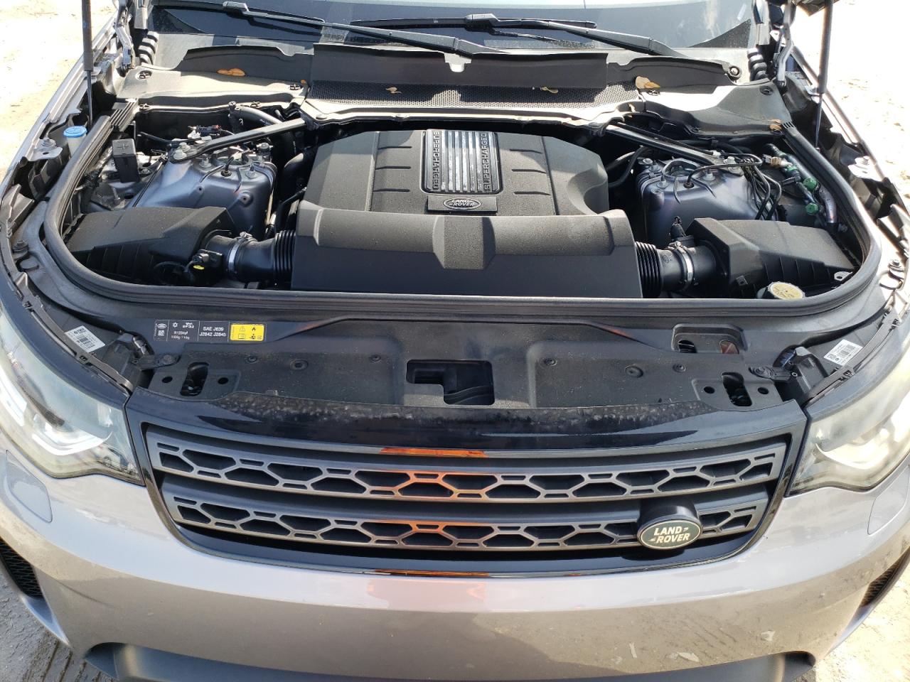 2020 Land Rover Discovery - Image 12