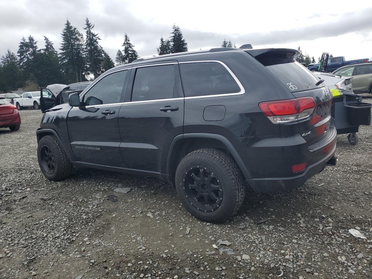 2020 Jeep Grand Cherokee - Image 2