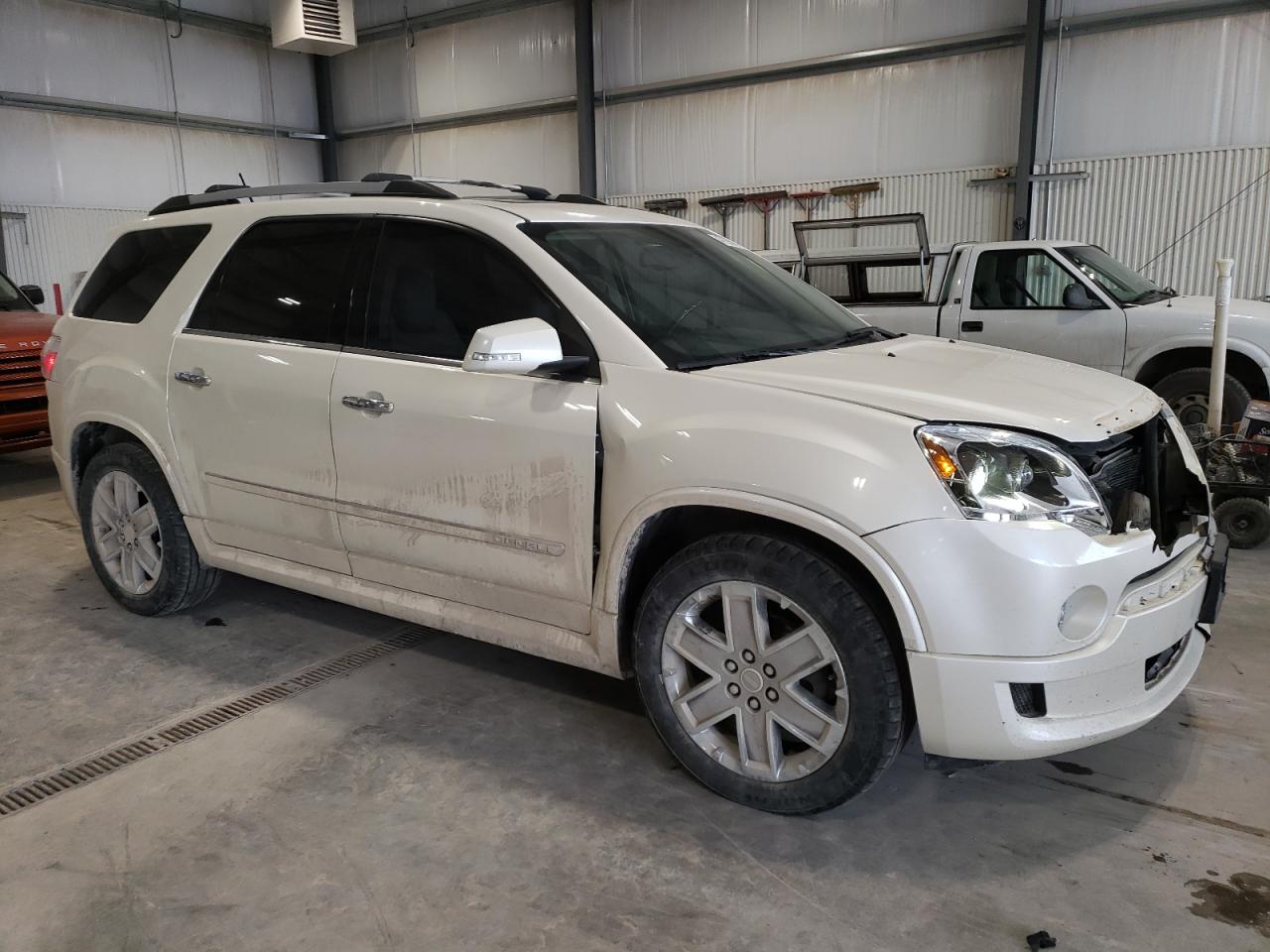 2012 GMC Acadia - Image 4