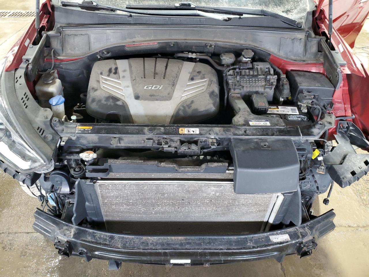 2017 Hyundai Santa Fe - Image 12