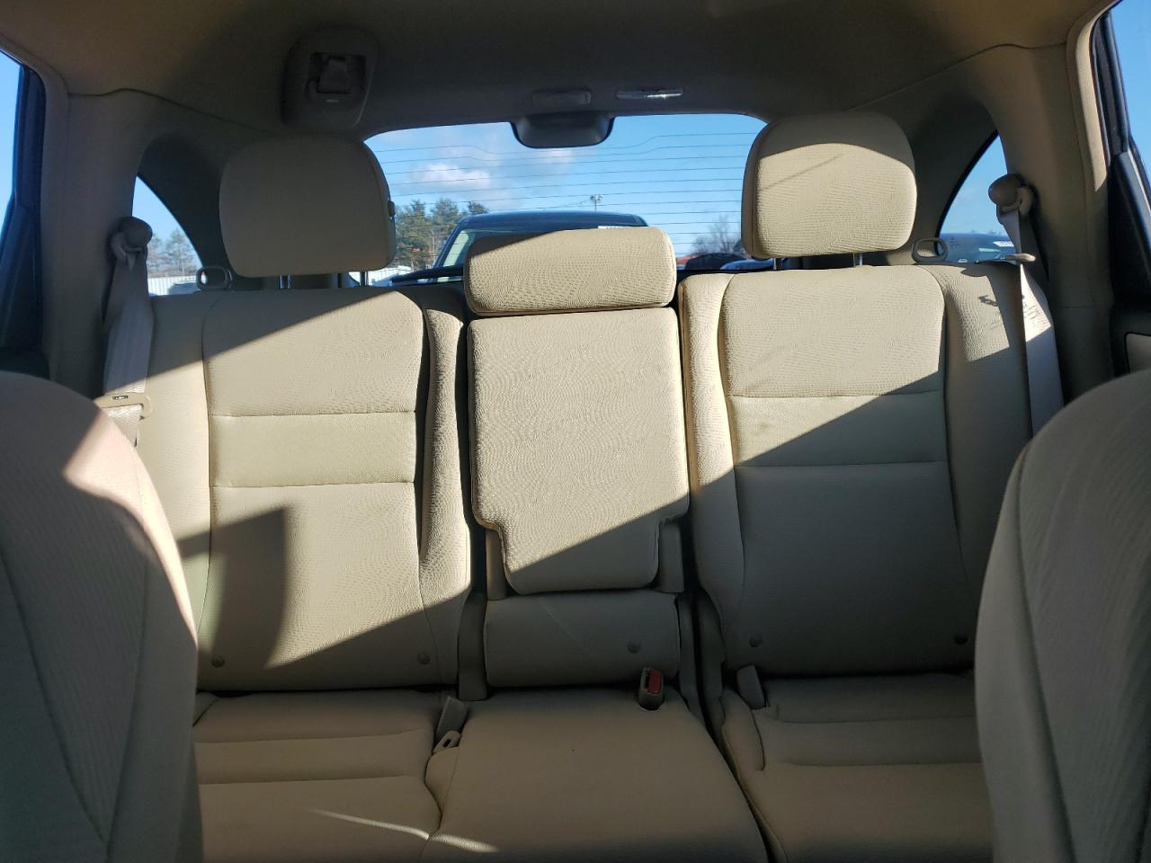 2011 Honda CR-V - Image 10