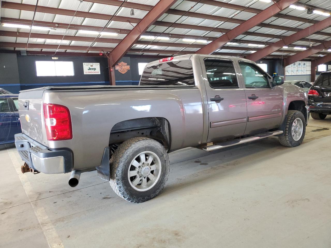 2014 Chevrolet Silverado - Image 3