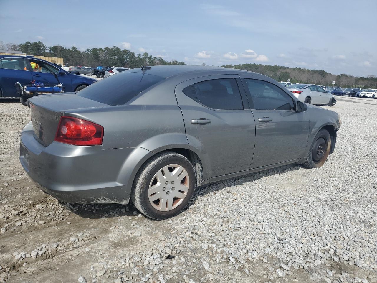 2013 Dodge Avenger - Image 3