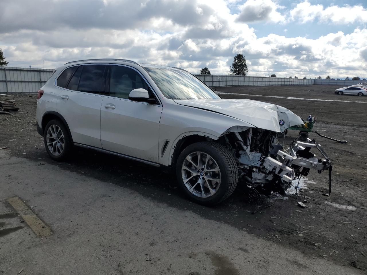 2023 BMW X5 - Image 4
