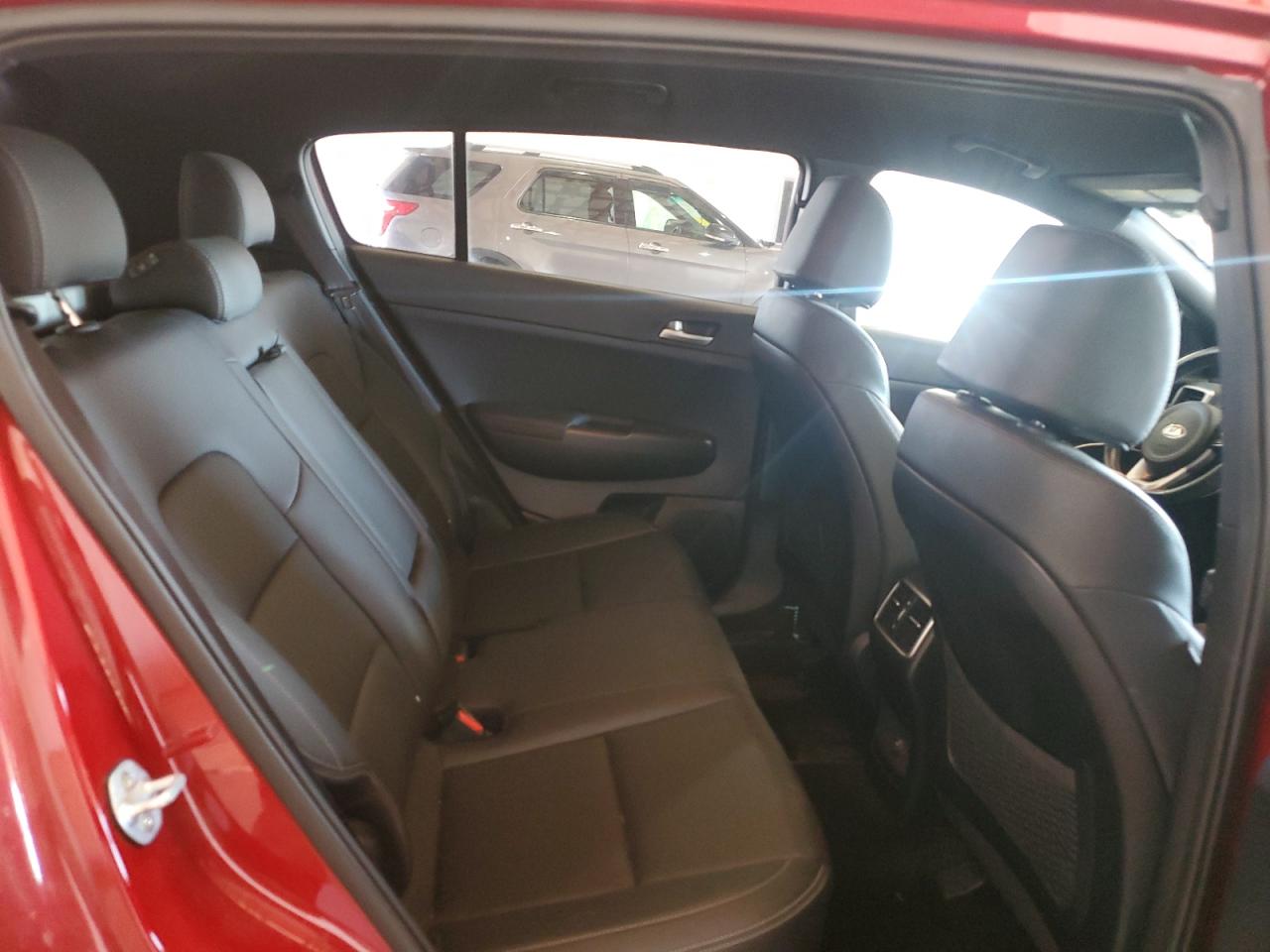2020 Kia Sportage - Image 11