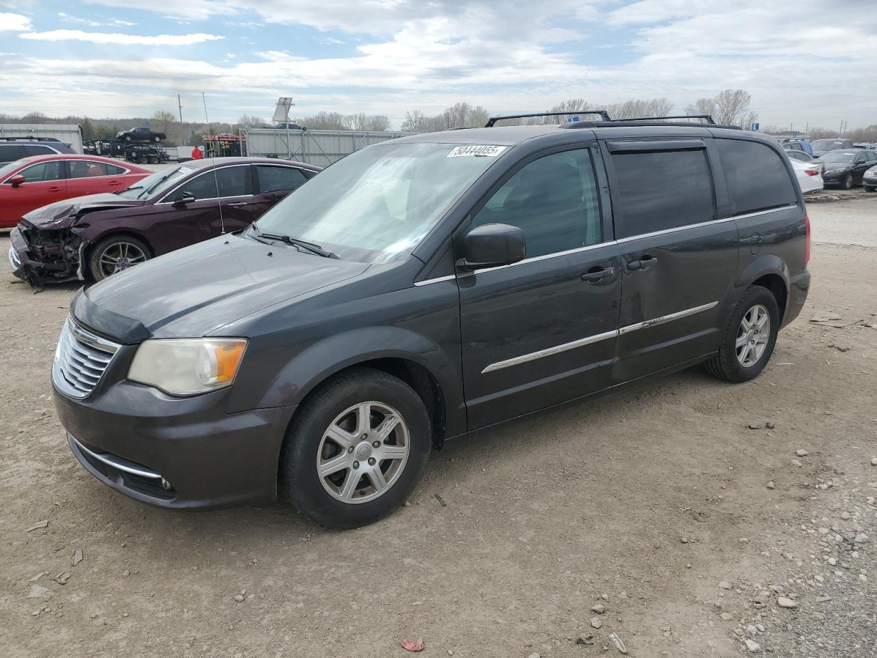 2011 Chrysler Town & Country Touring на продаже в Kansas City, KS - Side