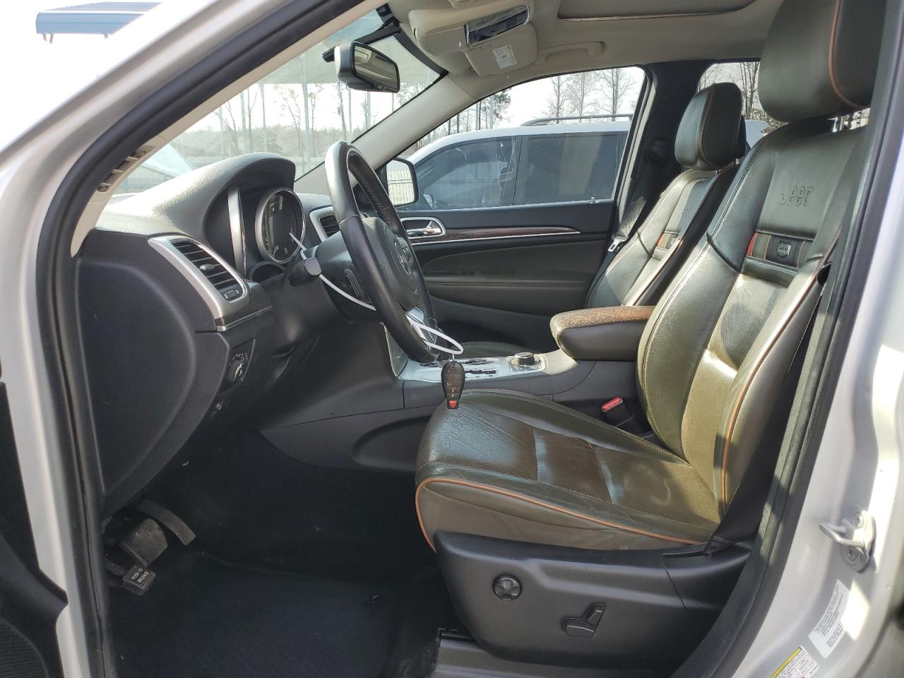 2011 Jeep Grand Cherokee - Image 7