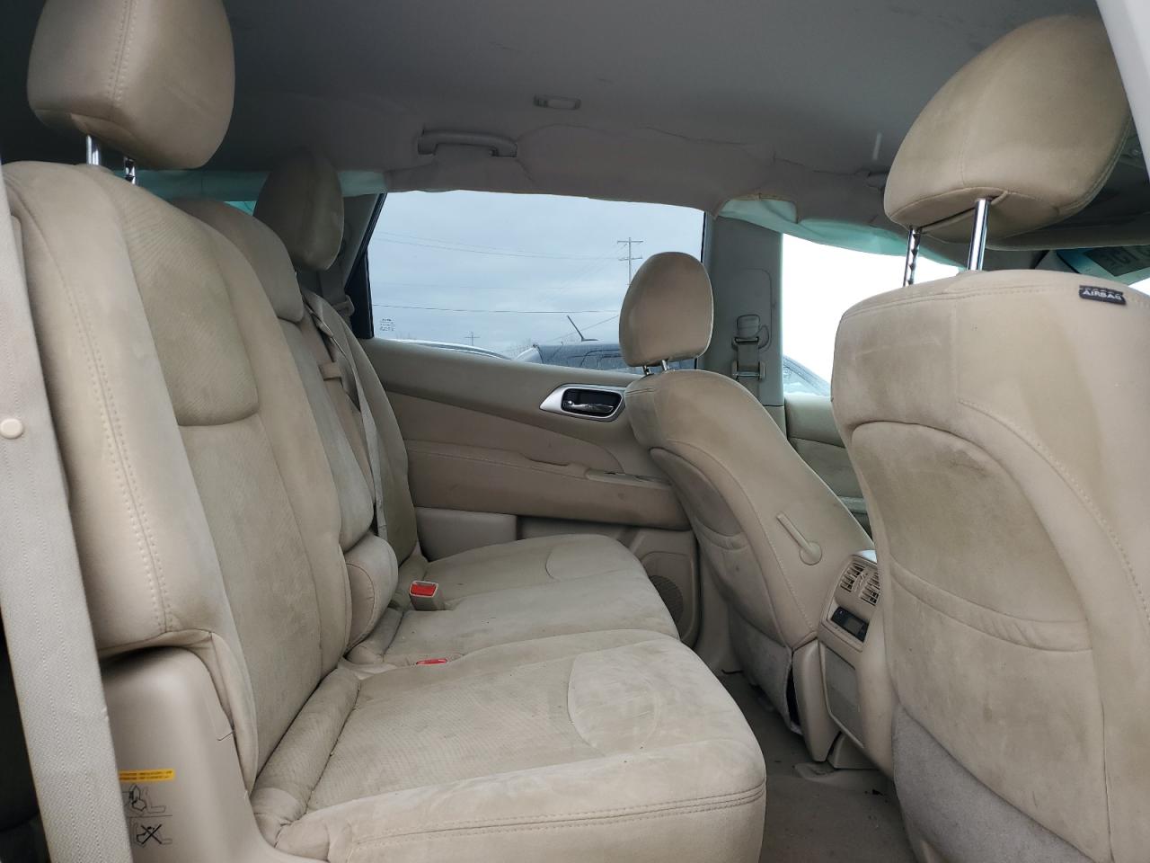 2014 Nissan Pathfinder - Image 11