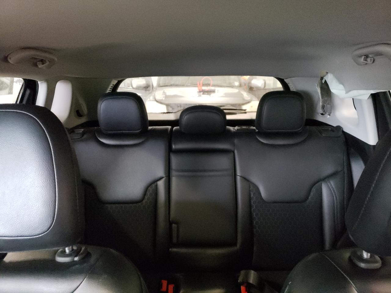 2020 Jeep Compass - Image 10