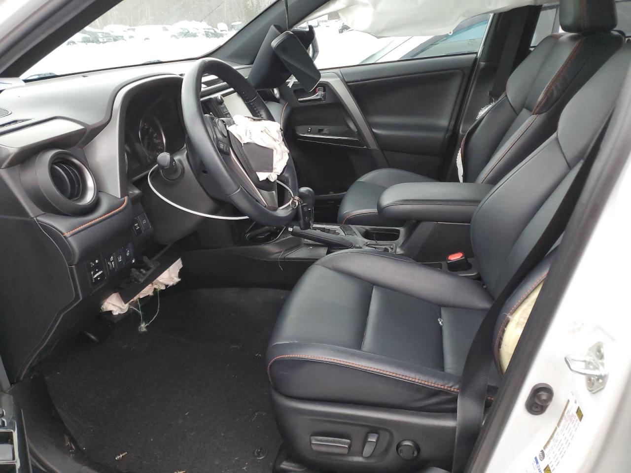 2018 Toyota RAV 4 - Image 7