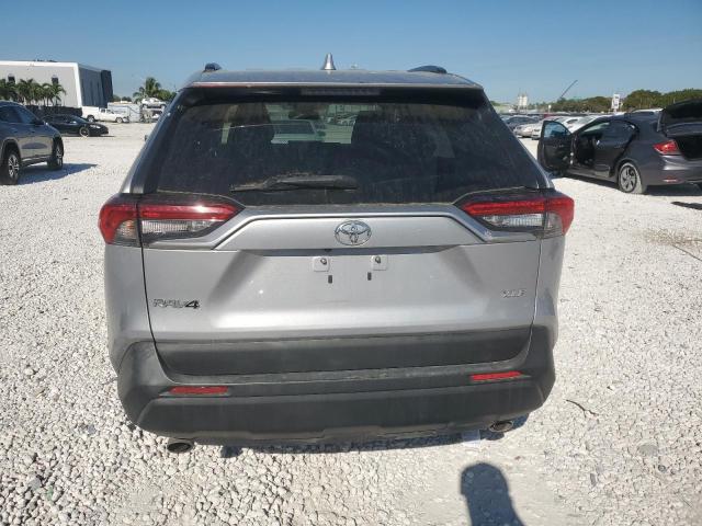 TOYOTA RAV4 2020 Silver