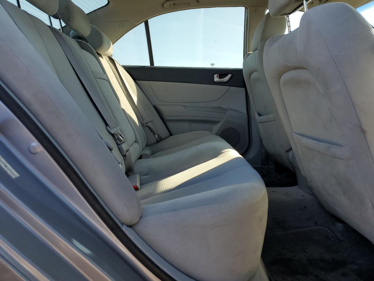 2008 Hyundai Sonata - Image 10