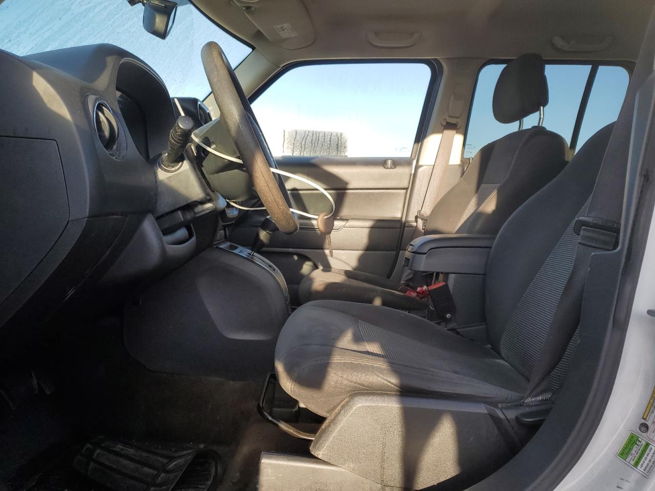 2016 Jeep Liberty (Patriot) - Image 7