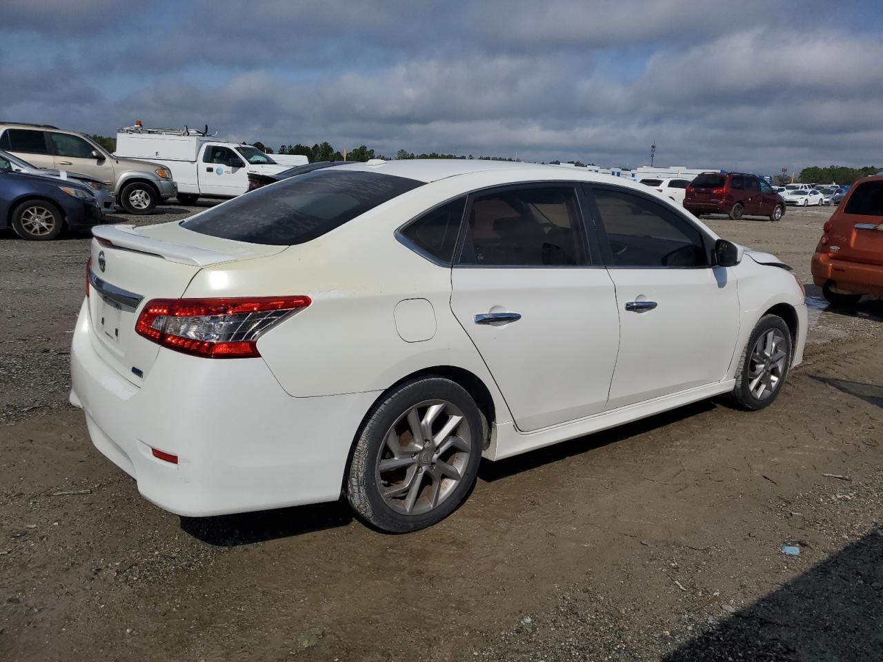 2013 Nissan Sentra - Image 3